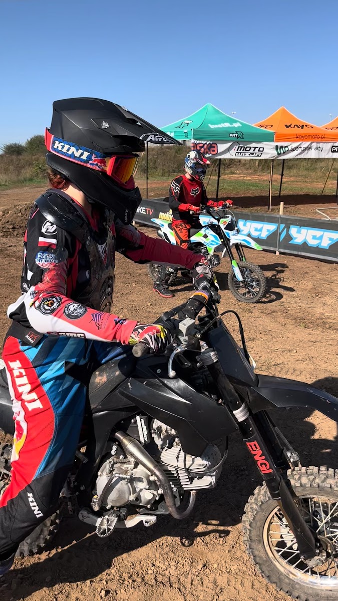 Zawody pit bike na torze SMC